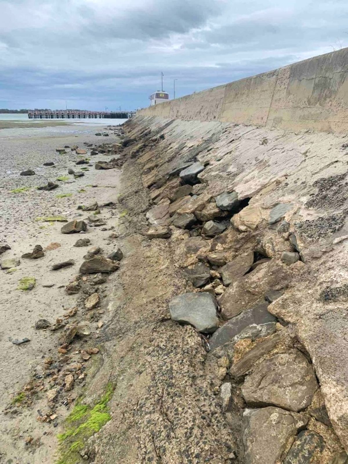 Port Welshpool - seawall investigation (the existing seawall)